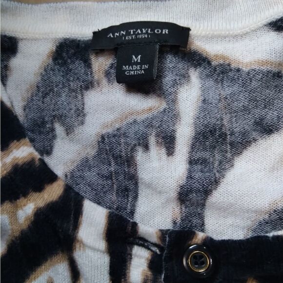 Ann Taylor animal print button sweater M - Picture 3 of 8